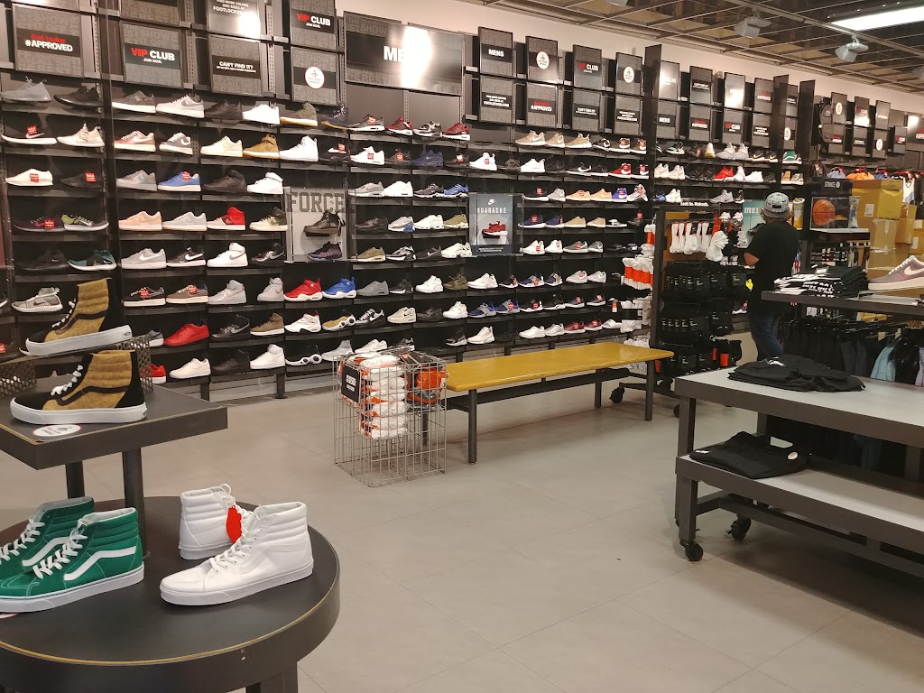 Foot Locker | 5900 Sugarloaf Pkwy Space 505, Lawrenceville, GA 30043, USA | Phone: (678) 847-5329