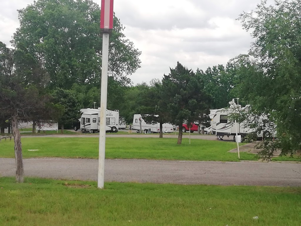 Meadowbrook RV Park | 1300 S 32nd St, Muskogee, OK 74401, USA | Phone: (918) 681-4574