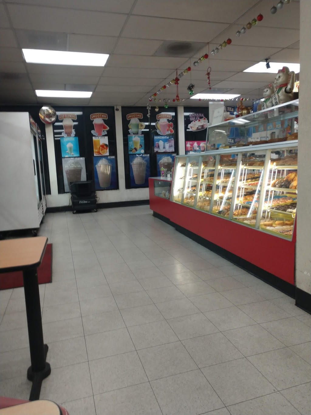 Donut Star | 811 W Valley Blvd, Colton, CA 92324, USA | Phone: (909) 422-1122