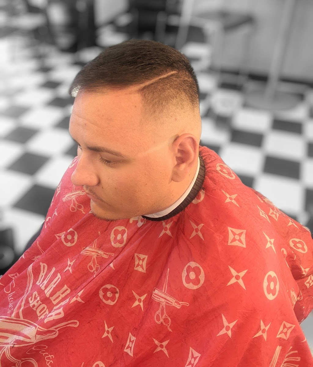 Cutting Edge Barber Lounge | 616 W Roosevelt Blvd Suite F, Monroe, NC 28110, USA | Phone: (704) 635-7019