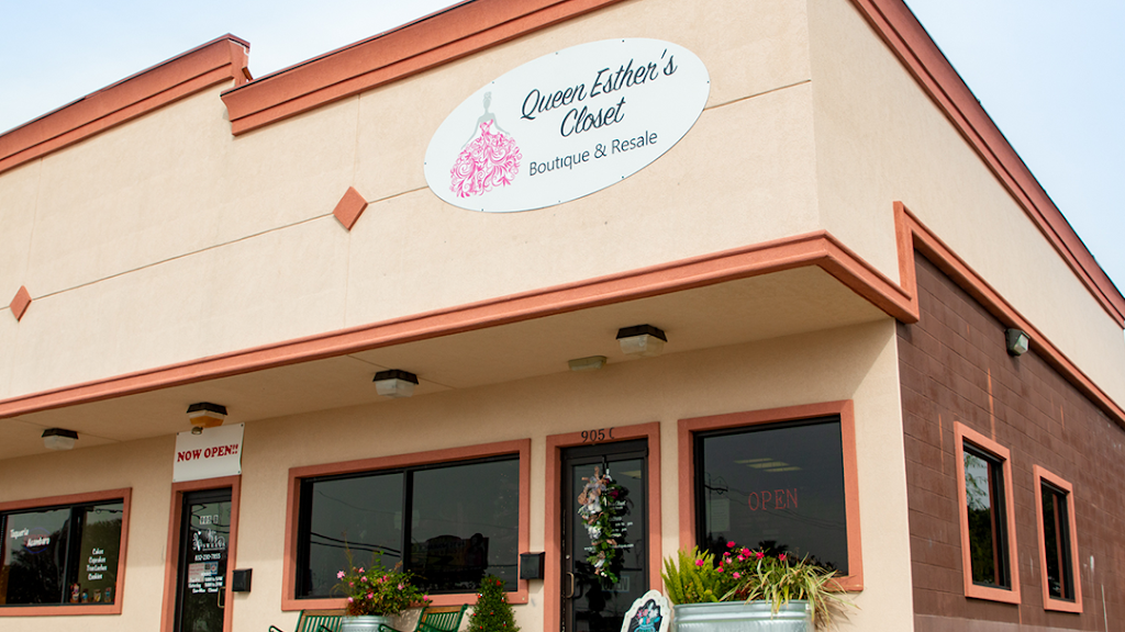 Queen Esthers Closet | 905 Frances Dr C, Rosenberg, TX 77471 | Phone: (832) 449-3154