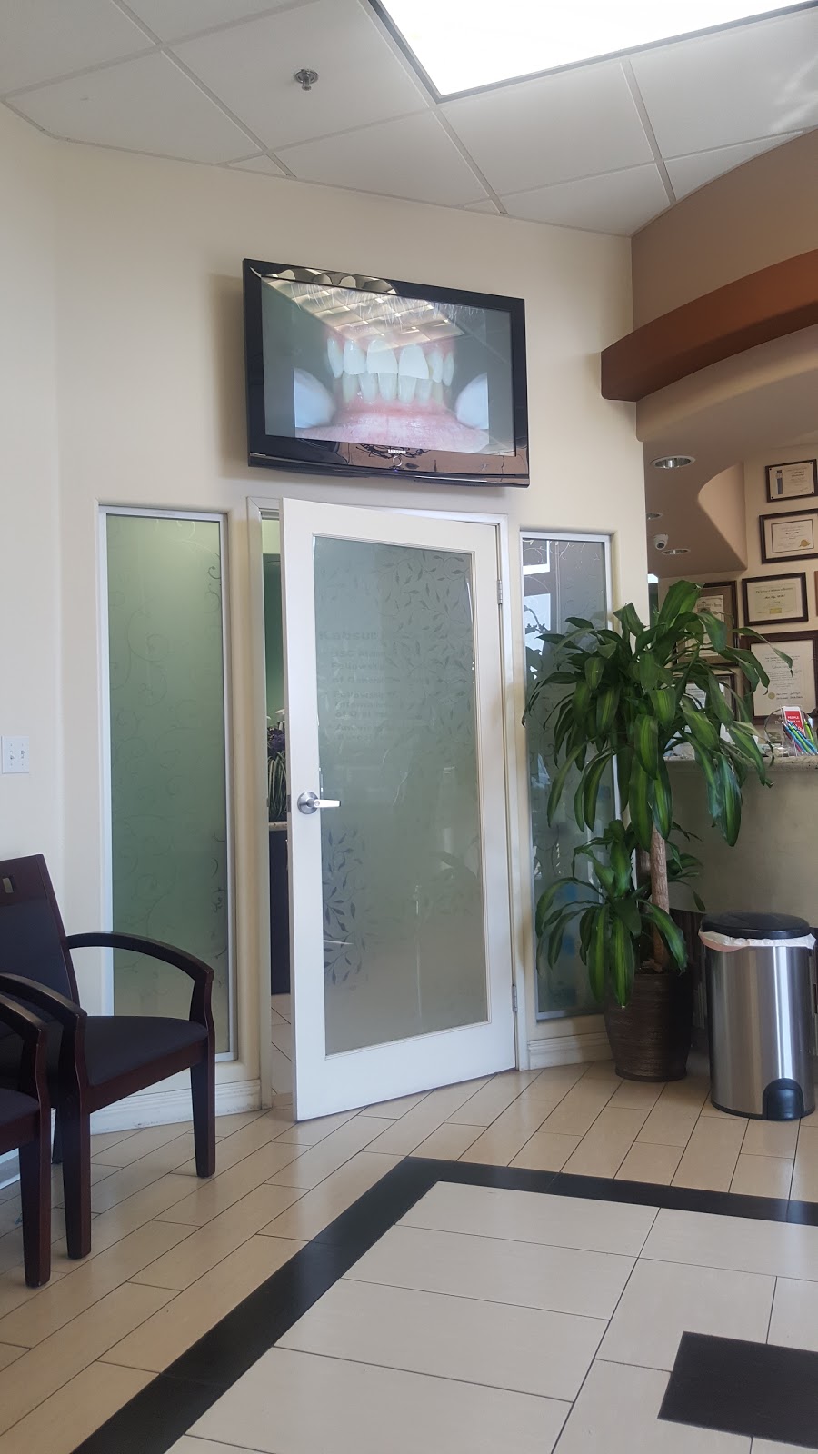 Town & Country Dentistry | 9601 Firestone Blvd, Downey, CA 90241, USA | Phone: (562) 862-5555