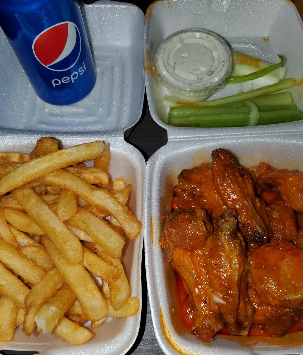 Chucks Cafe | 1980 N Olden Ave, Trenton, NJ 08618 | Phone: (609) 882-2140