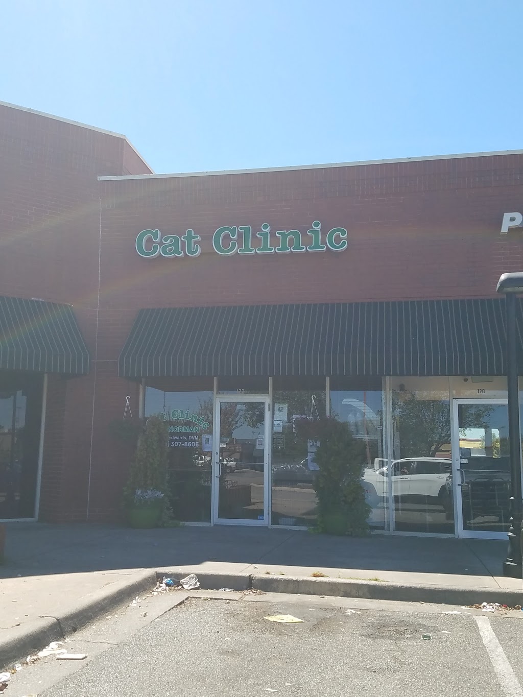 Cat Clinic of Norman | 1000 Alameda St # 122, Norman, OK 73071 | Phone: (405) 307-8606