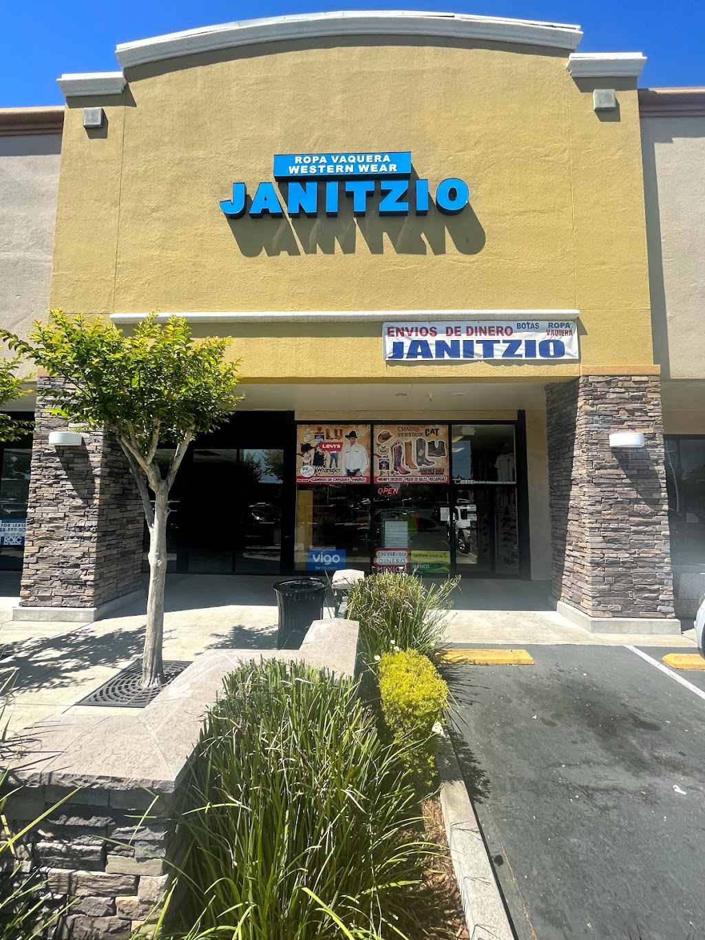 Janitzio Western Wear | 10363 Folsom Blvd, Rancho Cordova, CA 95670, USA | Phone: (916) 638-5365