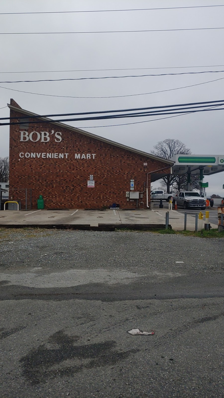 Bobs Convenient Mart | 2620 Phoenix Dr, Greensboro, NC 27406, USA | Phone: (336) 294-2431