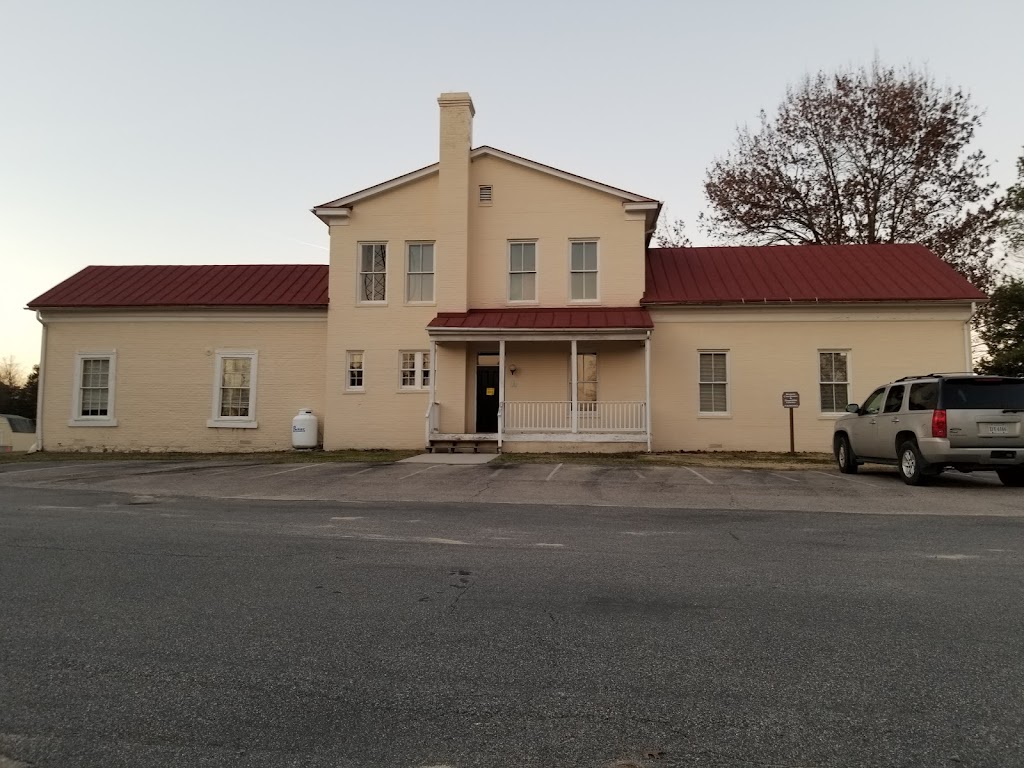 Historic Dinwiddie Courthouse | 14101 Boydton Plank Rd, Dinwiddie, VA 23841, USA | Phone: (804) 469-5346