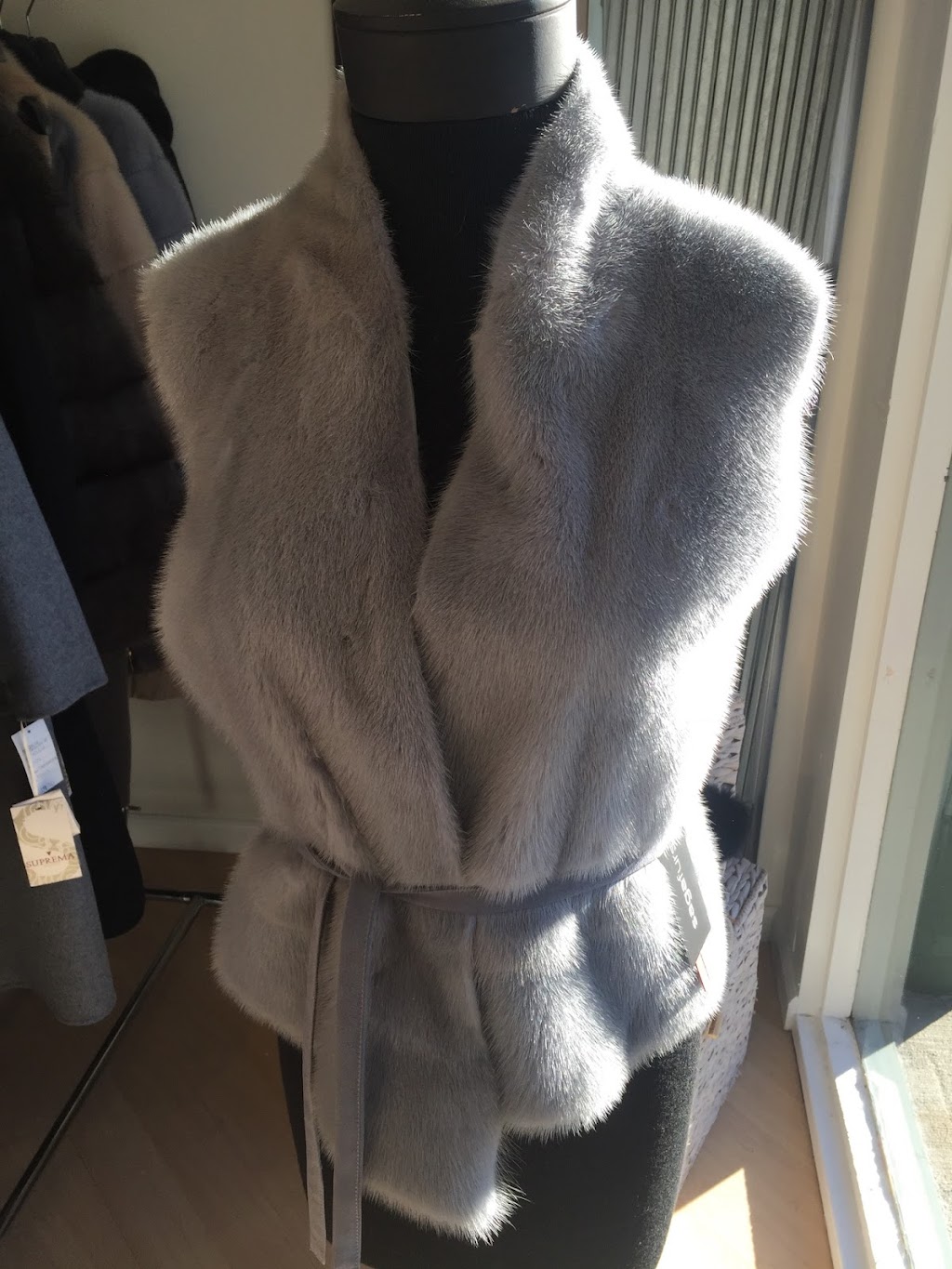 Legend Furs | 43 The Plaza, Locust Valley, NY 11560 | Phone: (516) 944-3733