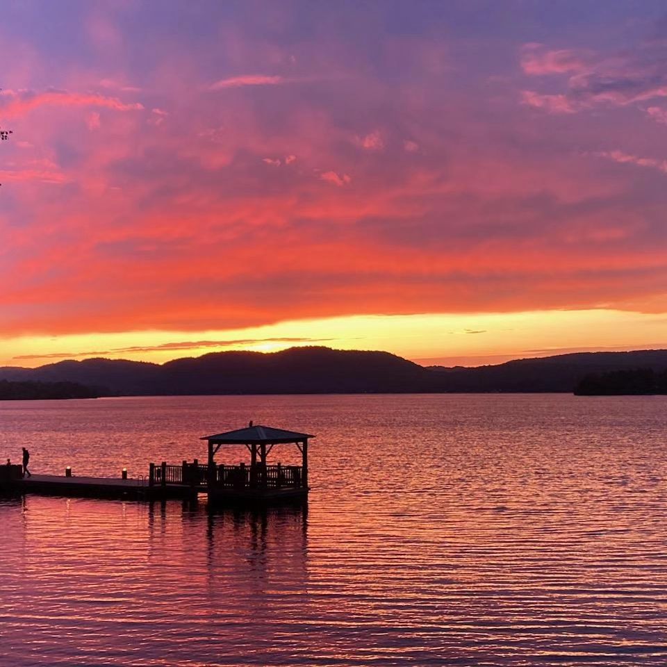 Frisky Otter Tours | 148 NY-28, Inlet, NY 13360, USA | Phone: (315) 357-3444