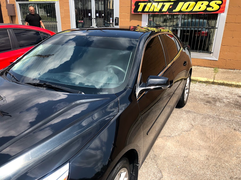 Custom Tint & Detail | 2525 Dixie Hwy, Louisville, KY 40216, USA | Phone: (502) 291-3104