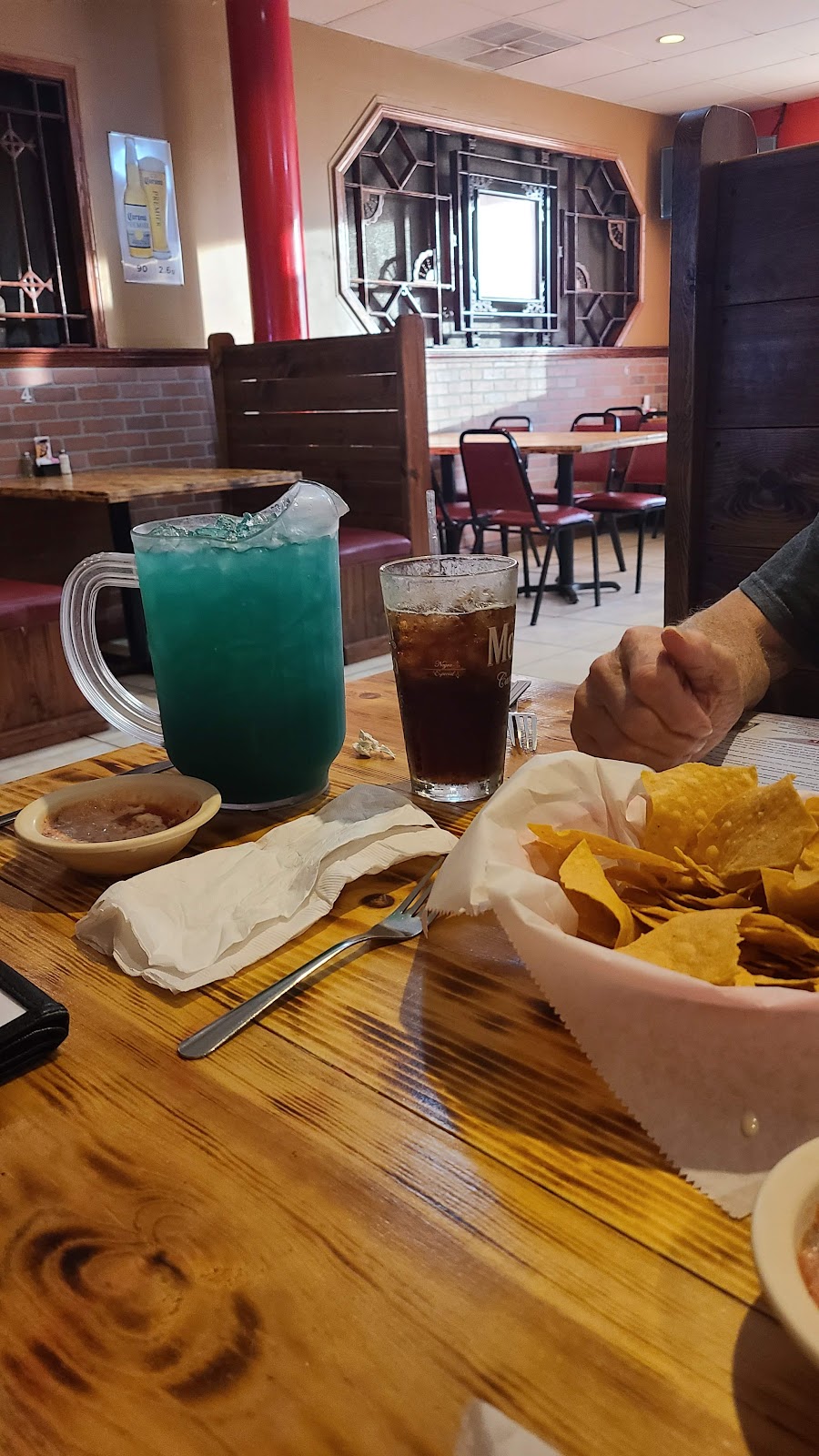 Mi casita mexican restaurant | 101 E Walnut St, Gillespie, IL 62033, USA | Phone: (217) 839-3600