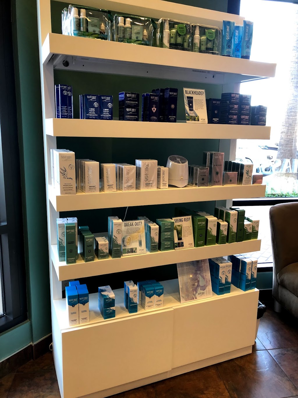 MassageLuXe | 3800 Barranca Pkwy E, Irvine, CA 92606, USA | Phone: (949) 783-5893
