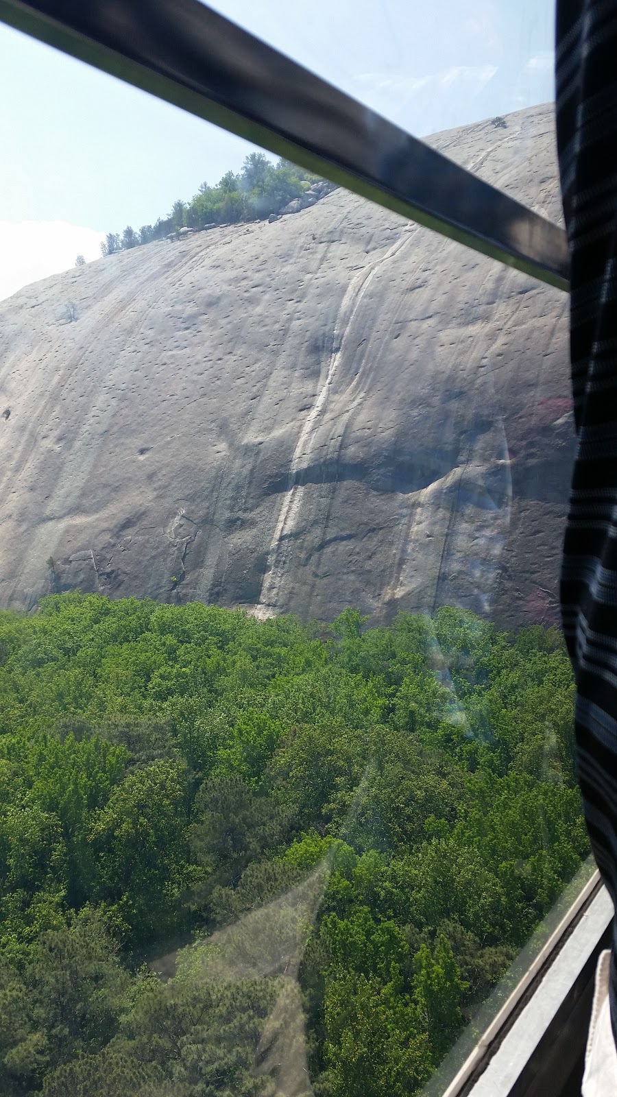 Big Rock Cafe | Memorial Hall Cir, Stone Mountain, GA 30087, USA | Phone: (800) 401-2407