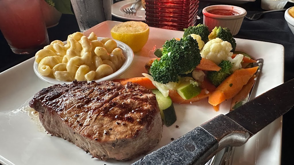 Mr. Vs Bar and Grill | 14320 Valley View Ave, La Mirada, CA 90638, USA | Phone: (562) 946-8600