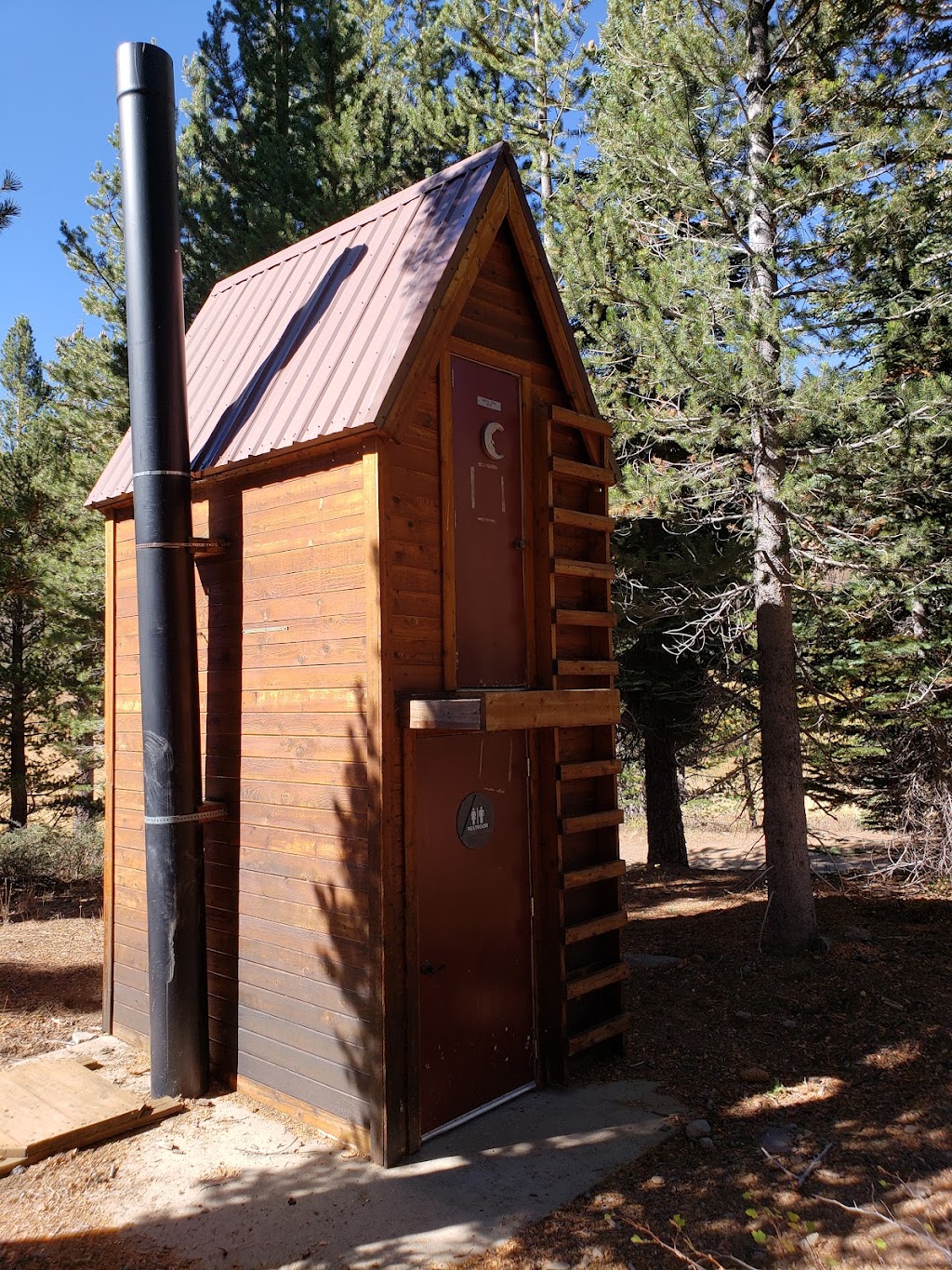 Bradley Hut | Truckee, CA 96161, USA | Phone: (530) 426-3632