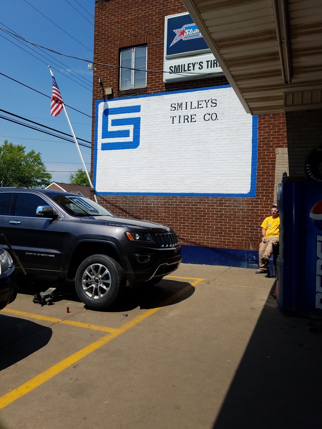 Smileys Wholesale Tire Co | 2507 Mill St, Aliquippa, PA 15001, USA | Phone: (724) 378-3396
