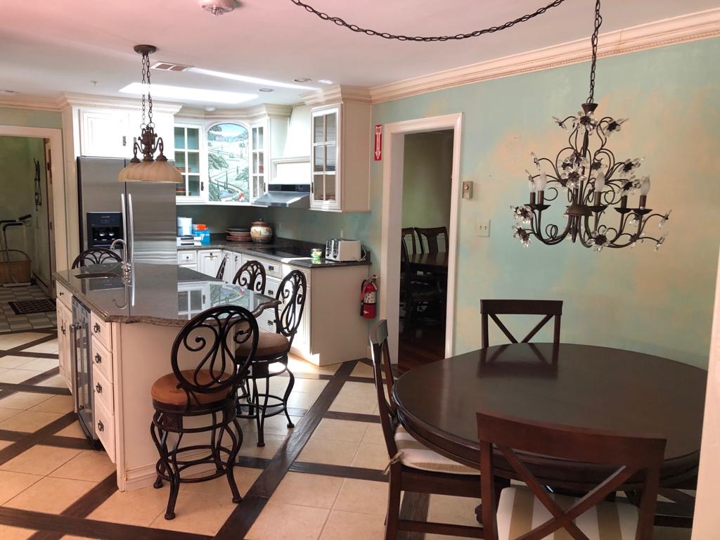 Chapel Hill Assisted Living | 8942 Chapel Ave, Ellicott City, MD 21043, USA | Phone: (240) 603-7954