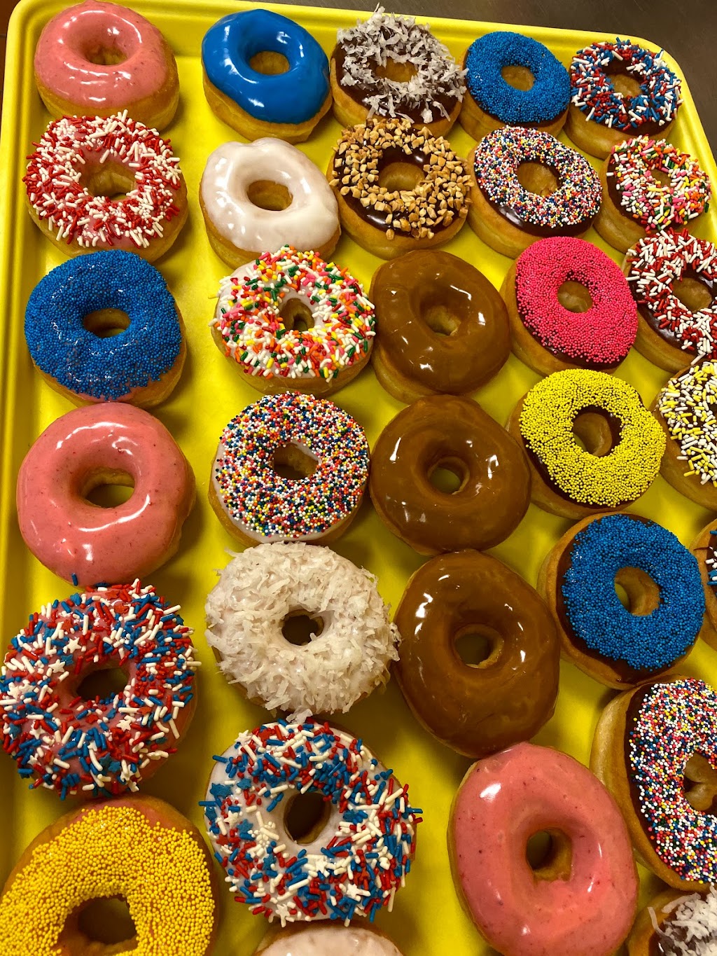 Donuts Plus | 1741 East US Hwy 377, Granbury, TX 76049, USA | Phone: (817) 573-6299