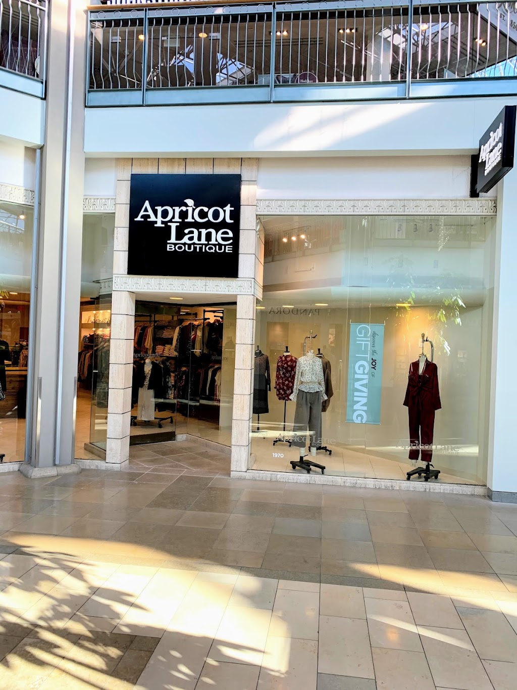 Apricot Lane Boutique | The Mall in Columbia, 10300 Little Patuxent Pkwy #1970, Columbia, MD 21044, USA | Phone: (443) 917-0010