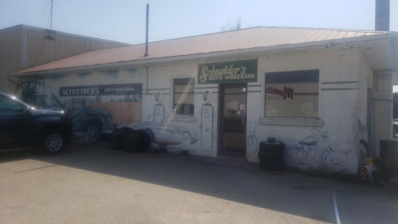 Schneiders Auto Wrecking Ltd | 4779 46 Line, Rostock, ON N0K 1T0, Canada | Phone: (519) 393-6169