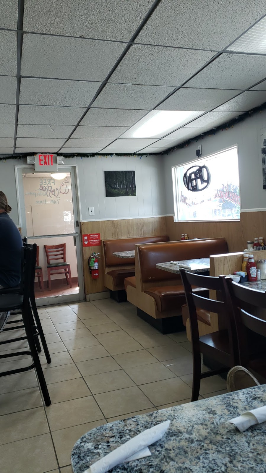 Tonys Coney Cafe | 4365 Auburn Rd, Shelby Township, MI 48317, USA | Phone: (586) 371-0300