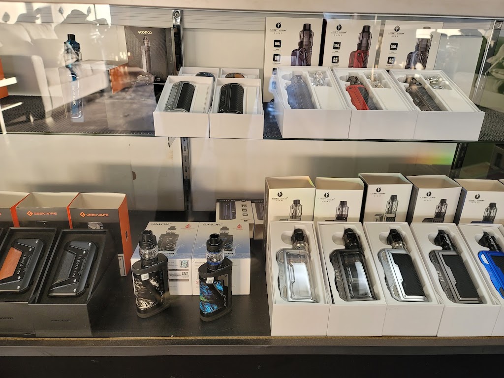 Retro Vape | 4605 Market St #3, Youngstown, OH 44512, USA | Phone: (330) 953-0500