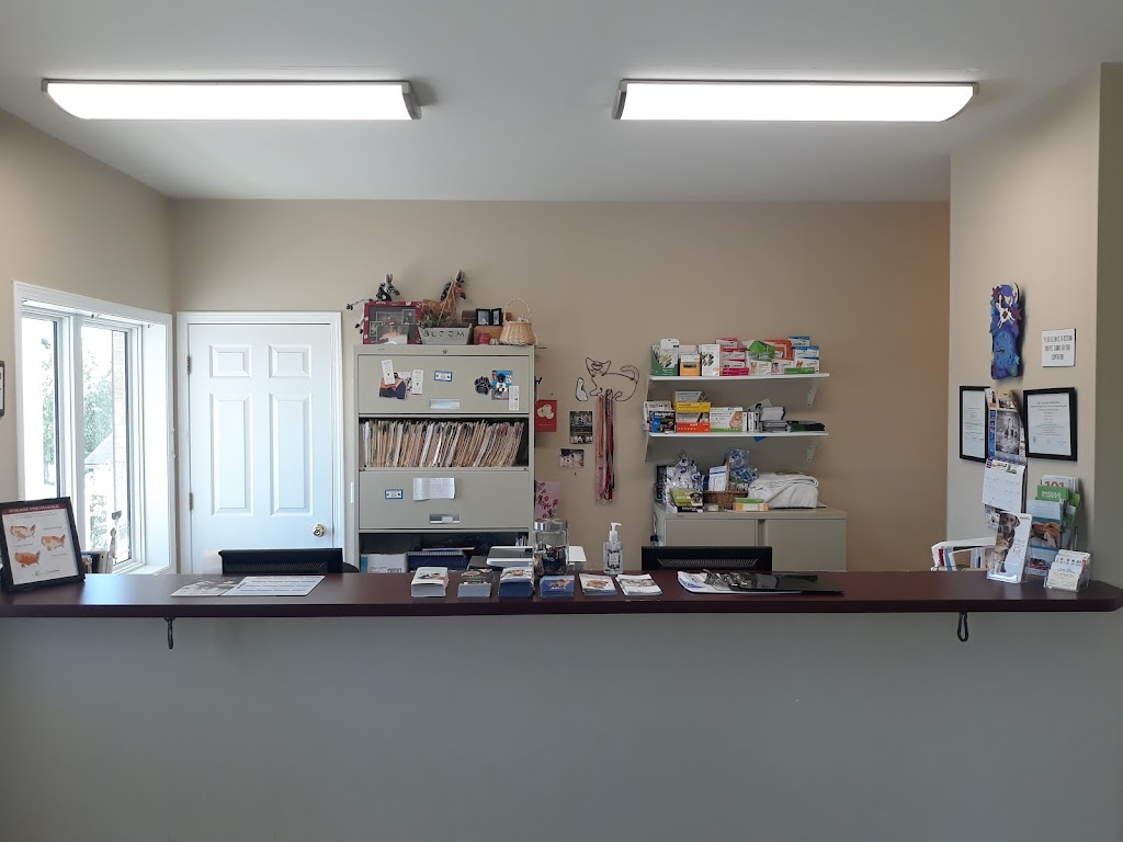 B & R Veterinary Clinic | 532 Trail Side Dr, DeForest, WI 53532, USA | Phone: (608) 846-8080