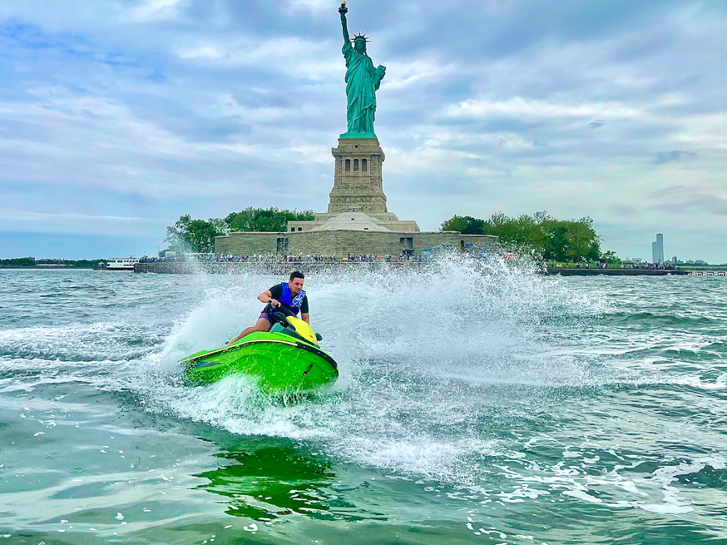 Jersey Jet Ski (Jersey City) | 37 Marin Blvd, Jersey City, NJ 07302, USA | Phone: (732) 201-8266