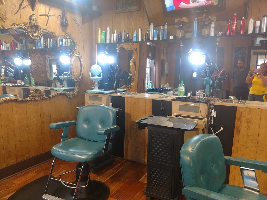 Hometown Hair | 108 N Main St, Harrisville, PA 16038, USA | Phone: (724) 735-6776