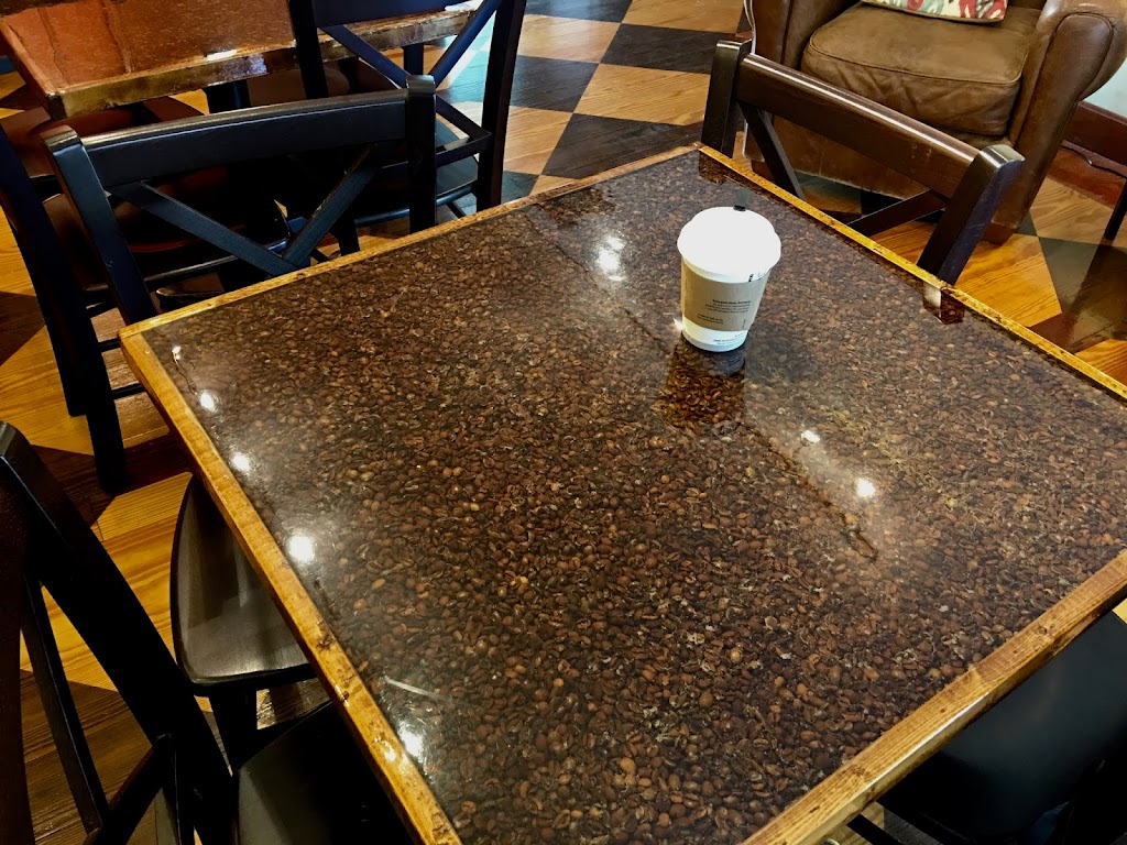 Michaels Coffee Shop | 425 Broadway, Highland, IL 62249, USA | Phone: (618) 401-7906