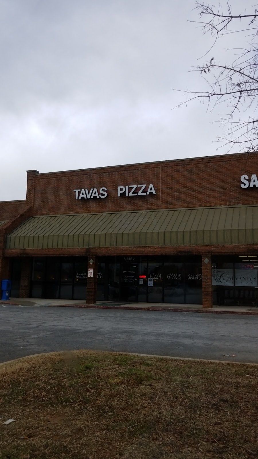 Tavas Pizza | SE 4489, GA-20 Suite 7, Conyers, GA 30013, USA | Phone: (770) 388-9566