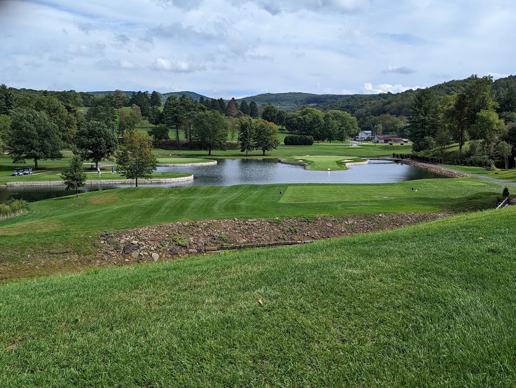 Pleasant Valley Golf Club | 440 Pleasant Valley Rd, Connellsville, PA 15425, USA | Phone: (724) 628-6360