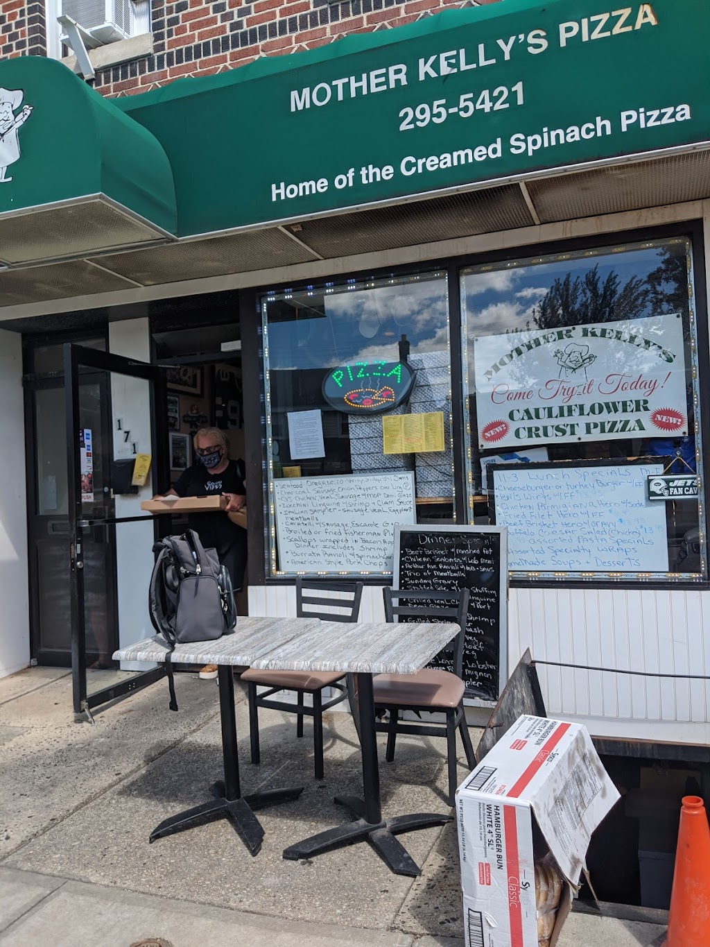 Mother Kellys | 171 Maple Ave, Rockville Centre, NY 11570, USA | Phone: (516) 295-5421