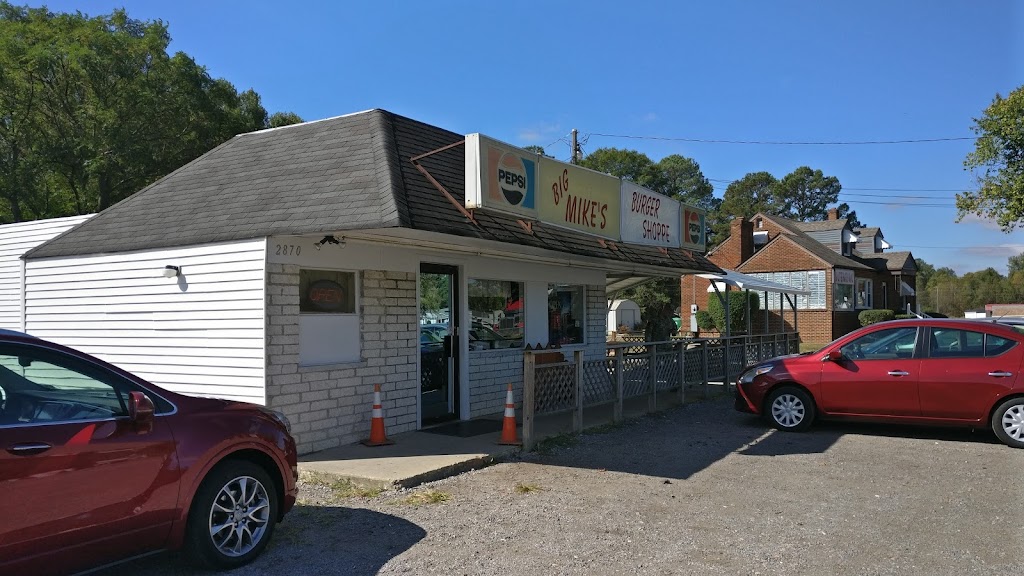 Big Mikes Burger Shoppe | 2870 County Dr, Petersburg, VA 23803, USA | Phone: (804) 721-3605