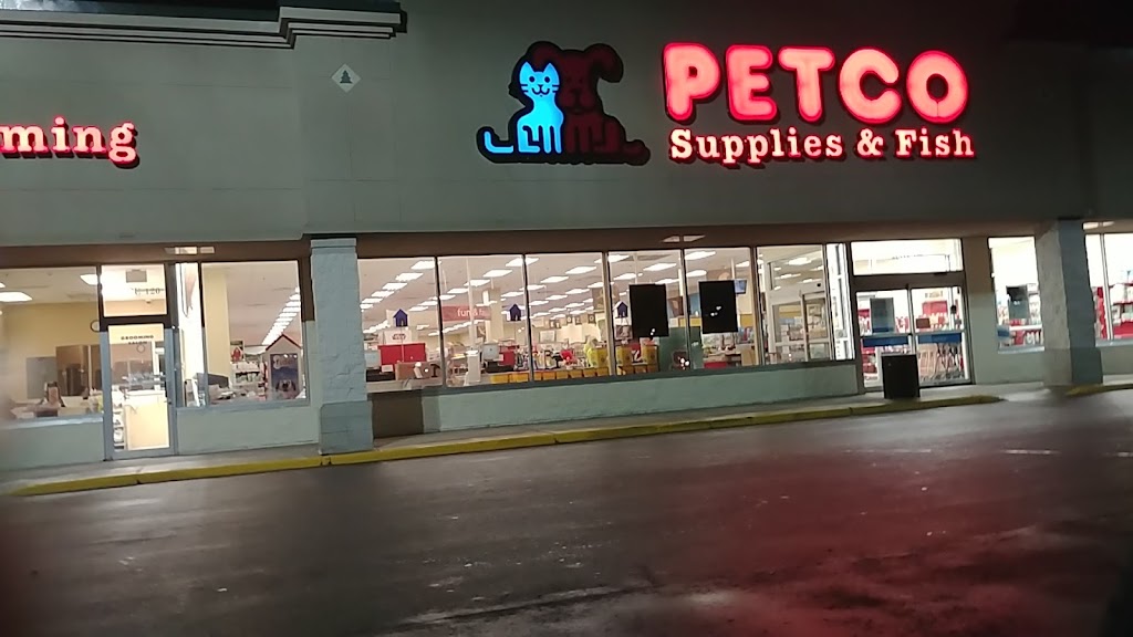 Petco | 2900 Deerfield Dr Suite 120, Janesville, WI 53546, USA | Phone: (608) 741-1534