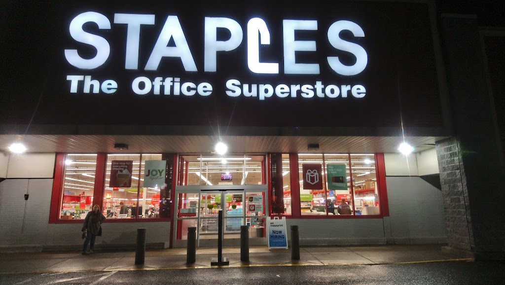 Staples | 3140 NJ-35, Hazlet, NJ 07730, USA | Phone: (732) 335-3420