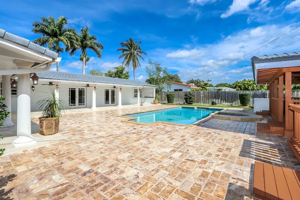 Pinecrest Miami Home Sales | 8045 SW 133rd St, Pinecrest, FL 33156, USA | Phone: (786) 208-9048