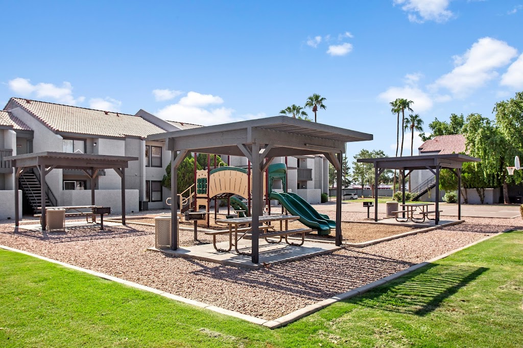 Bell Cove Apartments | 17239 N 19th Ave, Phoenix, AZ 85023, USA | Phone: (602) 737-2814