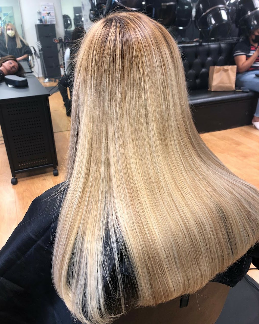 Tinas Dominican Beauty and Hair Extensions Salon | 7232 Taft St suite B, Hollywood, FL 33024, USA | Phone: (954) 399-8042