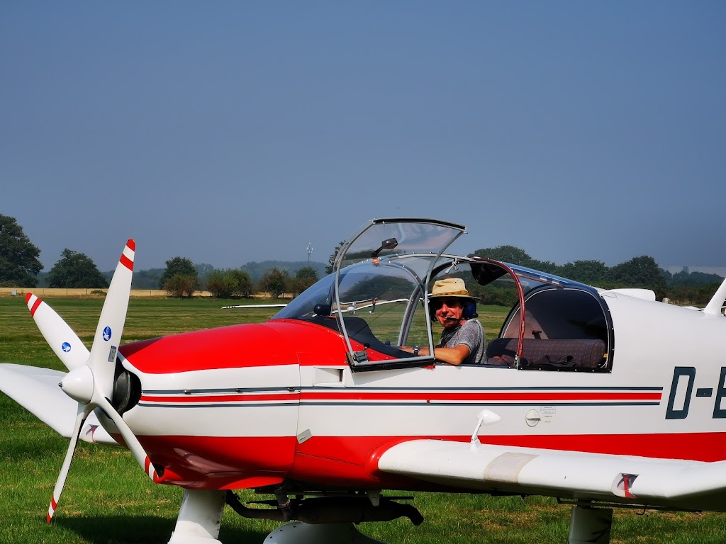 Aero Club Krefeld e.V. | Lilienthalweg 10, 47802 Krefeld, Germany | Phone: 02151 966383