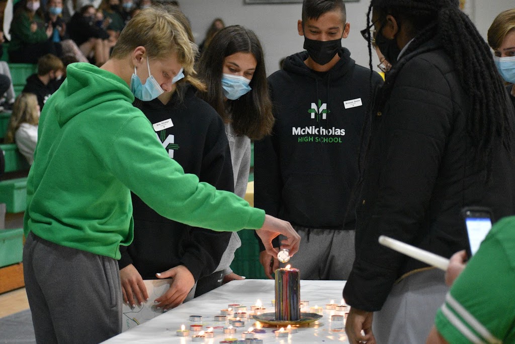 Archbishop McNicholas High School | 6536 Beechmont Ave, Cincinnati, OH 45230, USA | Phone: (513) 231-3500