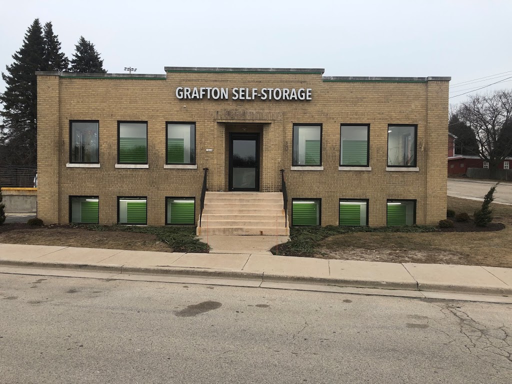 Grafton Self-Storage | 1668 9th Ave, Grafton, WI 53024, USA | Phone: (262) 204-8380