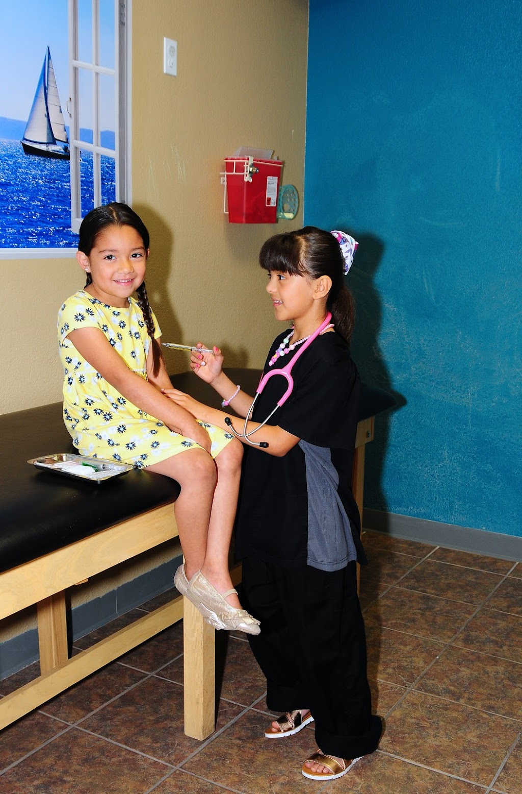 Santa Teresa Childrens Day and Night Clinic | 1245 Country Club Rd, Santa Teresa, NM 88008 | Phone: (575) 332-4633