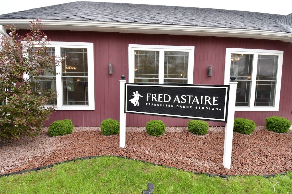 Fred Astaire Dance Studio Long Grove | 342 Old McHenry Rd, Long Grove, IL 60047, USA | Phone: (847) 634-1100