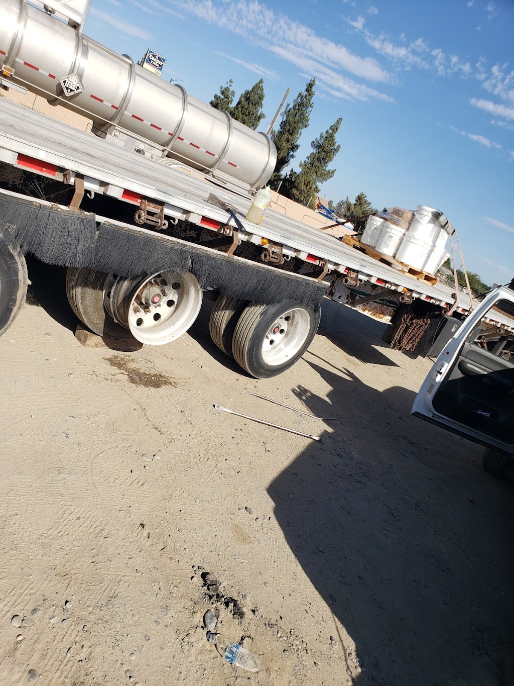 Iniguez Tire & Auto Repair | 20916 Alva Ave, Riverdale, CA 93656, USA | Phone: (559) 867-3727