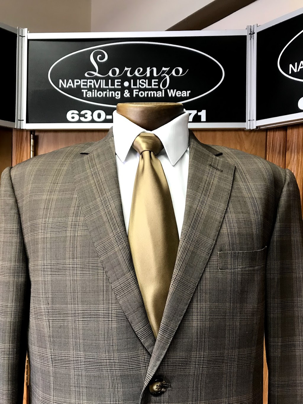 Lorenzos Tailoring & Formalwear | 6478 College Rd, Lisle, IL 60532, USA | Phone: (630) 983-7771