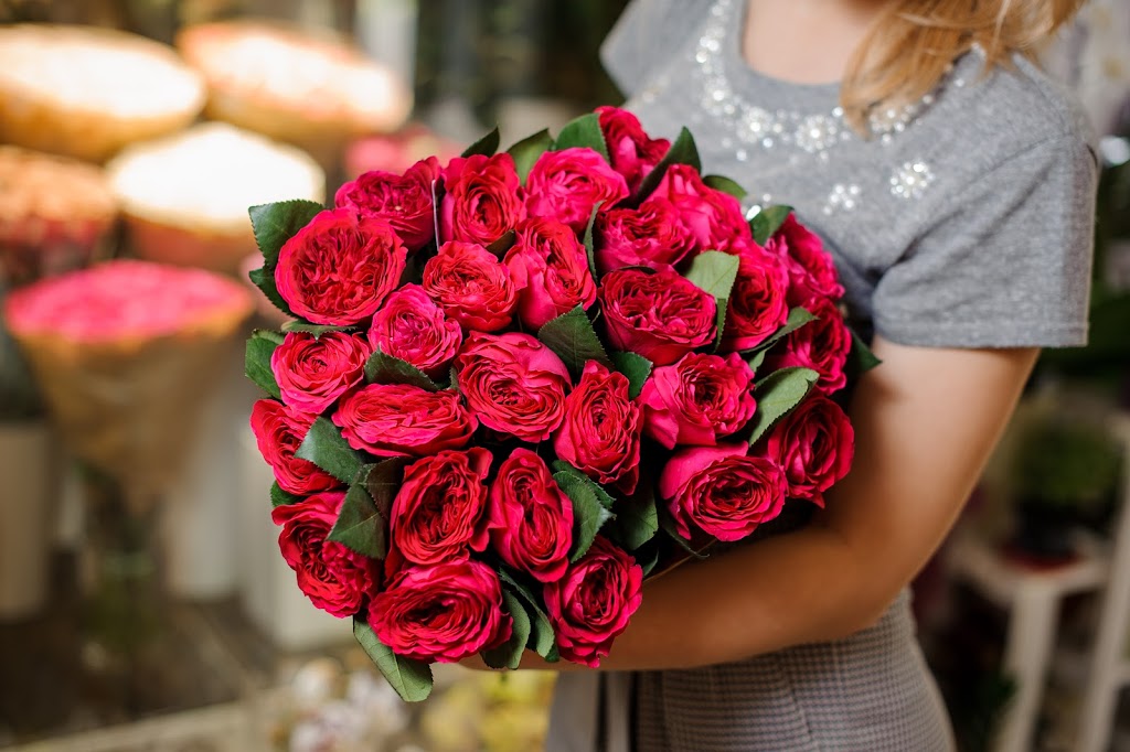 Flower Delivery Monterey Park | 2550 Corporate Pl, Monterey Park, CA 91754, USA | Phone: (626) 360-0441