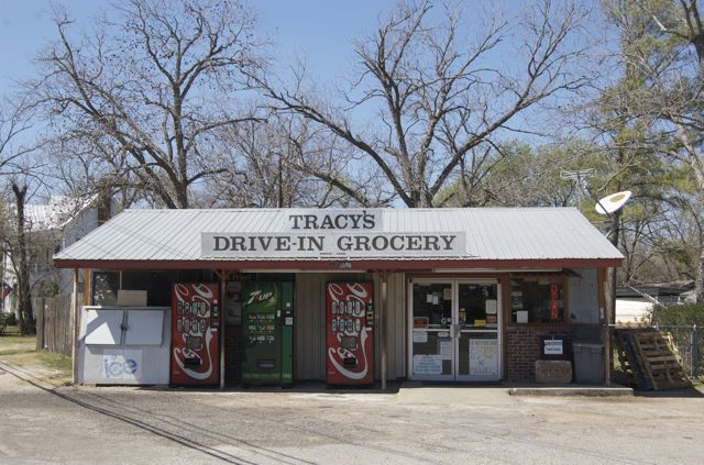 Tracys Drive-In Grocery | 1602 Main St, Bastrop, TX 78602, USA | Phone: (512) 321-2890