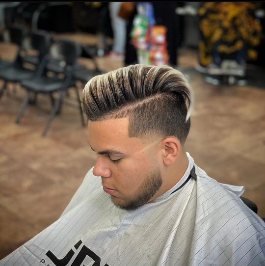 Fade & Combs Barber Lounge | 3546 St Johns Bluff Rd S UNIT 107, Jacksonville, FL 32224, USA | Phone: (904) 683-8178