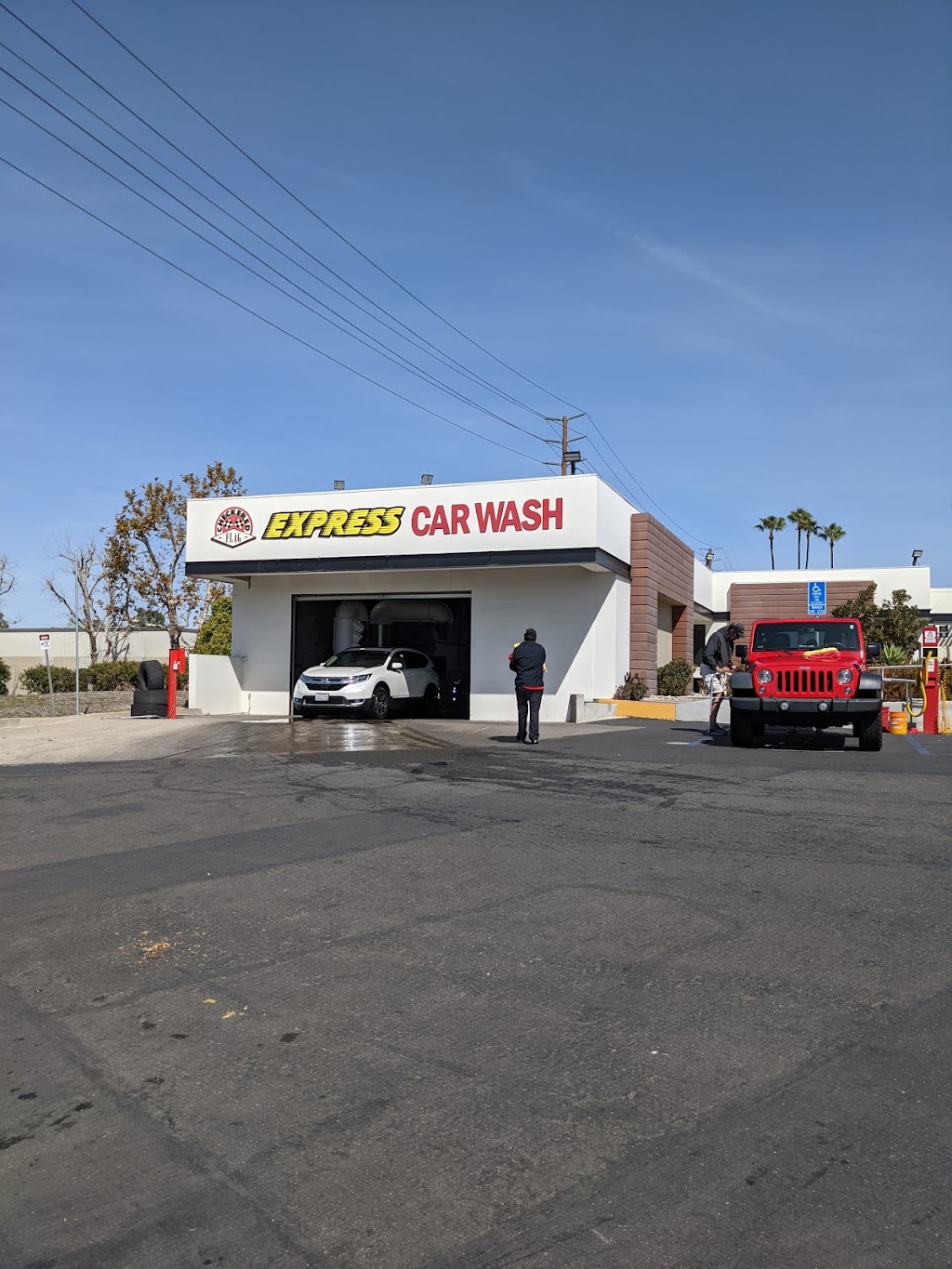 Lake Forest Express Wash | 24571 Trabuco Rd, Lake Forest, CA 92630, USA | Phone: (949) 380-9292